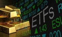 小米去年营收3659亿！雷军：汽车年交付目标35万 将投入70亿以上做AI｜直击业绩会